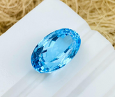 Beautiful Natural Swiss Blue Topaz Gemstone, 9.50 Carts Beautiful Oval , For jewellery Making (15x9x7.8mm)